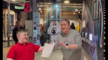 Makaton for ‘SPACE’