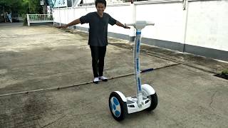 MOMO สกู๊ตเตอร์ไฟฟ้า SEGWAY 700 วัตต์ วิ่งเร็ว 18 กม./ชม. ไกล 30 กม.