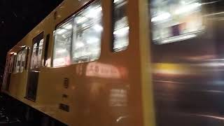 西武2000系2517F 上石神井駅踏切発車シーン！