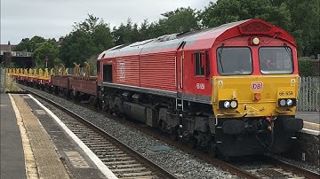 Class 66659 passing through Lawrence Hill Station