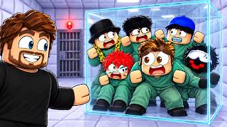 6 ROBLOX YOUTUBERS VS 1 INSANE ASYLUM!