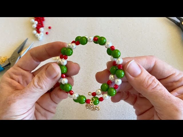 Jewelry Made by Me Christmas Jingle Box DIY Bead Kit