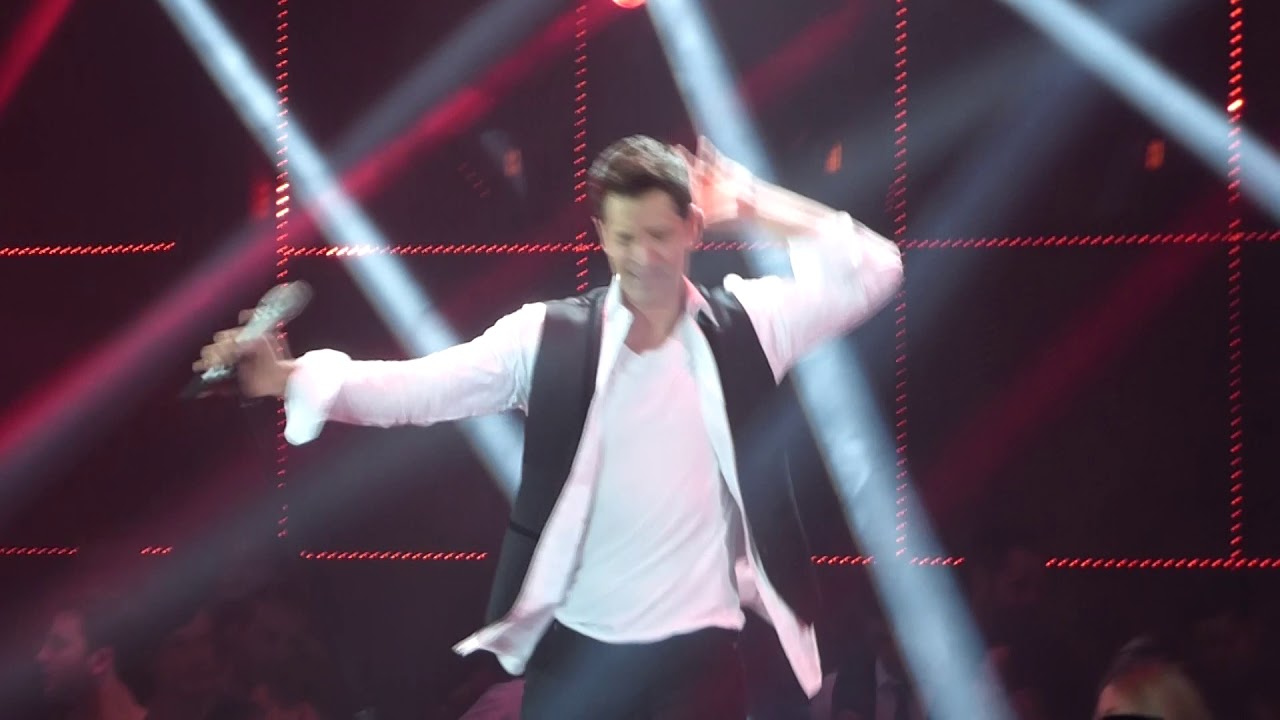 Sakis rouvas bts