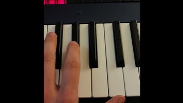 Programming Acid Traxx 303 pattern on the Korg Monologue #shorts #shortvideo #monologue