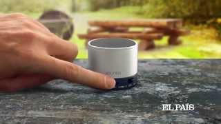 Paco Ruiz manos El Pais-Altavoz Bluetooth