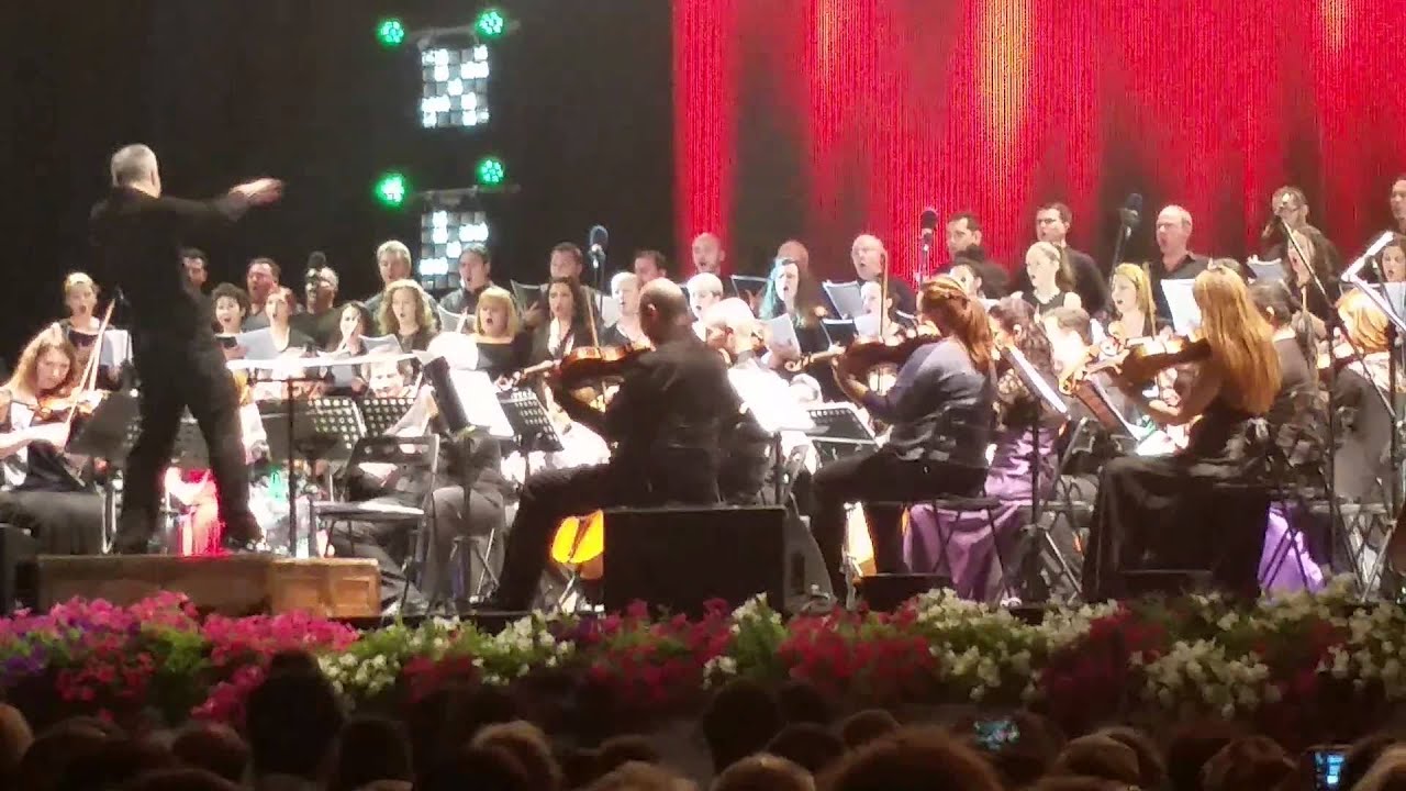 Amazing Romanian Orchestra and Chorus - YouTube