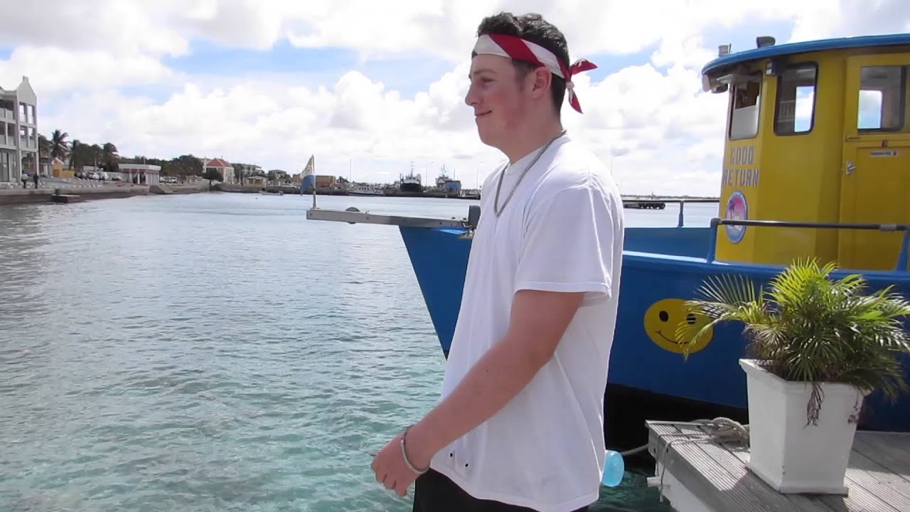 Dswin- Eyes Closed (Official Music Video)