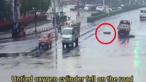 How Oxygen cylinder dangerous in accidental nozzle breaks and importance of cylinder valve safety Ca