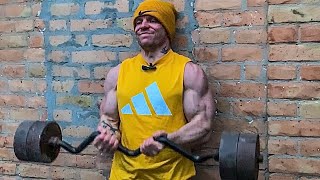 картинка: РУКИ ДРАКОНА! Ось так я треную руки з штангою і гантелями!