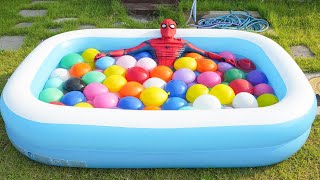 Spider Man Playing With Colored Water Balloons in Pool (Water Balloons Popping)