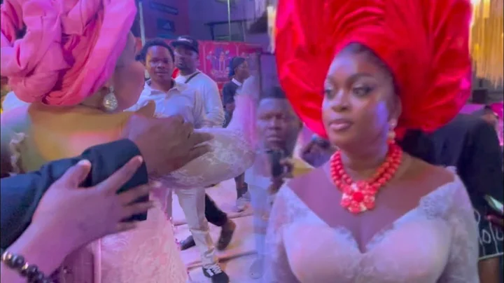 See Why Eniola Badmus And Laide Bakare Føūɠht At Owambe Thieves Movie Premiere