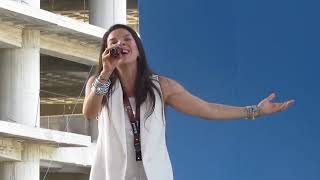 Muestrate Frozen 2 - Carmen Sarahi Ft. Daniela Paolillo En La Caracas Comic Con Noviembre 2023