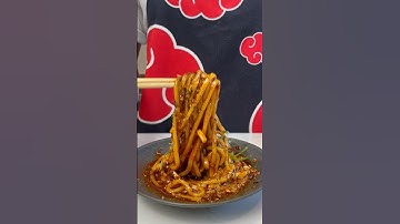 10 Minute Chili Garlic Udon 🥵