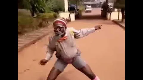 Mzee baba akidance kadogo ya Alikiba....Vibe kama lotee