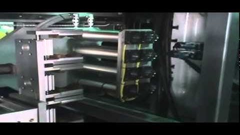 PET Preform Take Out Robot (2)