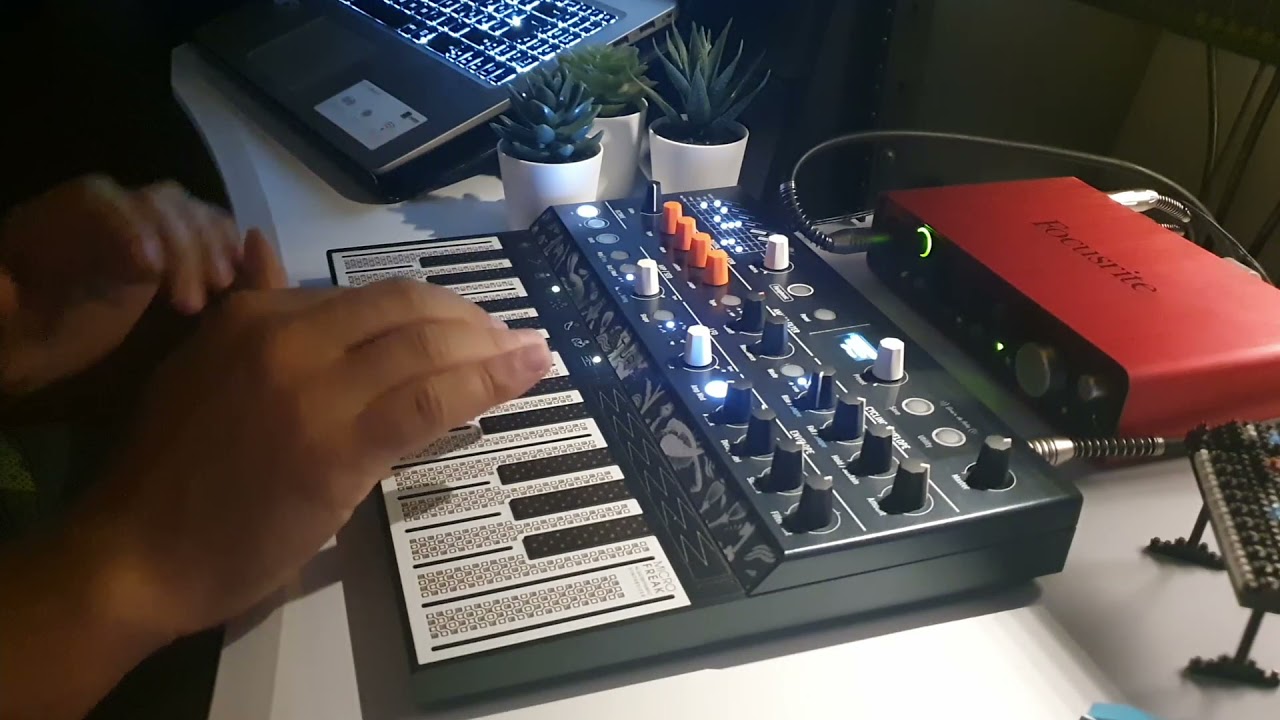 Arturia Microfreak - NO TALKING demo - Part 1 - YouTube