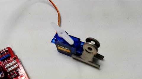 Arduino の Servo.h でサーボの動作スピードを制御する