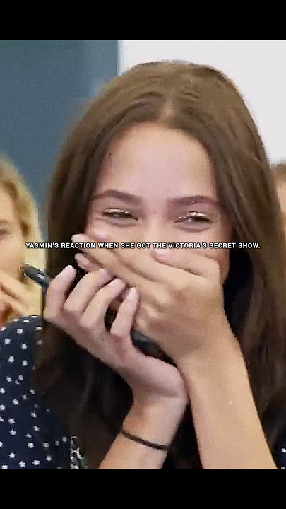 That reaction says it all ✨ #fashion #runway #supermodel #yasminwijnaldum