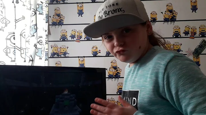 My first video on my mum's channel Minecraft part 1
