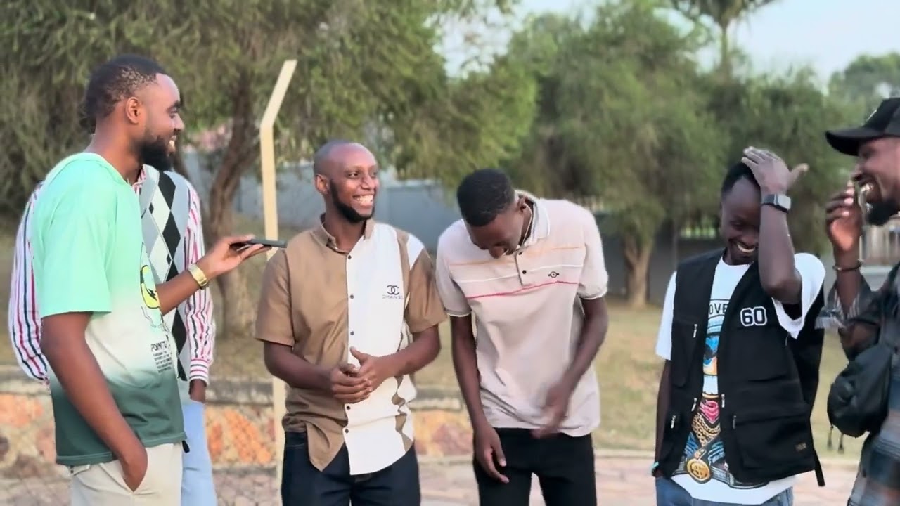 MBEGA ABASORE AMAGAMBO BAVUZE MWIYUMVIRE NAMWE 🤣🤣🎹 ABANTU BARAMARANA