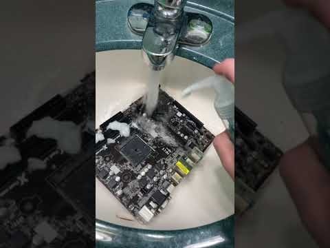How to clean a motherboard