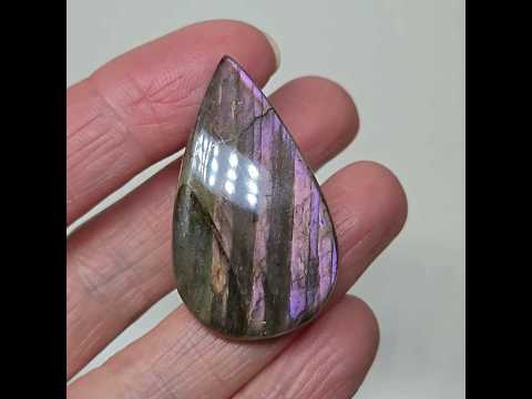 Полупрозрачный лабрадор - двухсторонняя вставка 42 ct, видео 1