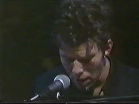 Tom Waits - Silent Night & Christmas Card From A Hooker In Minneapolis