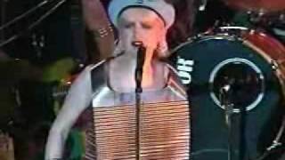 Cyndi Lauper - Hey Now/Girls Just Want To Have Fun (Live '93)