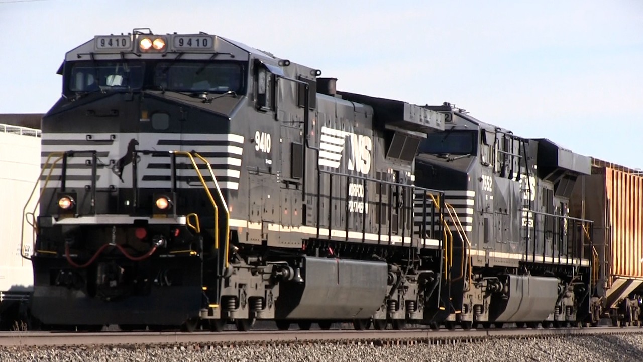 Railfanning Duplainville 2/27/2016 Part 2 - Northbound w/NS Power and Local Freight Switching