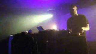 End.user - not so distant drums / switch (live @ Glazart - 4 sept. 2010)