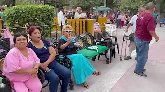 Plaza de Armas. Torreón Coahuila. Domingo de baile. "40 Grados"