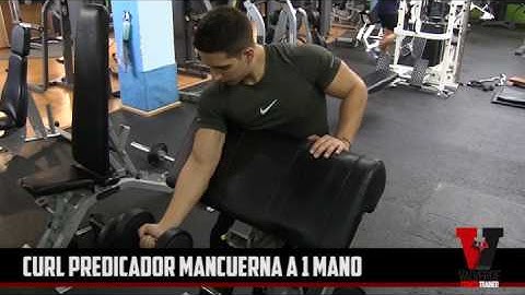 CURL PREDICADOR MANCUERNA A UNA MANO