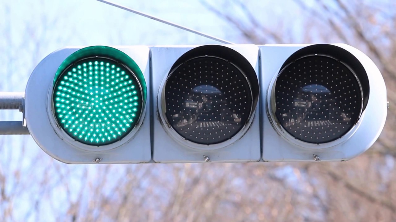 信号電材アルミ製一体型灯器 LED(平成15年製) - YouTube