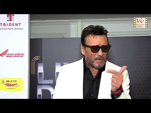 Wideo: Jackie Shroff Net Worth: Wiki, Żonaty, Rodzina, Ślub, Wynagrodzenie, Rodzeństwo