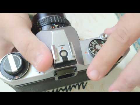 Video: Cách sử dụng máy ảnh một bước Polaroid (có hình ảnh)
