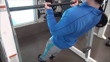 Smith Machine Isometric Bicep Curls
