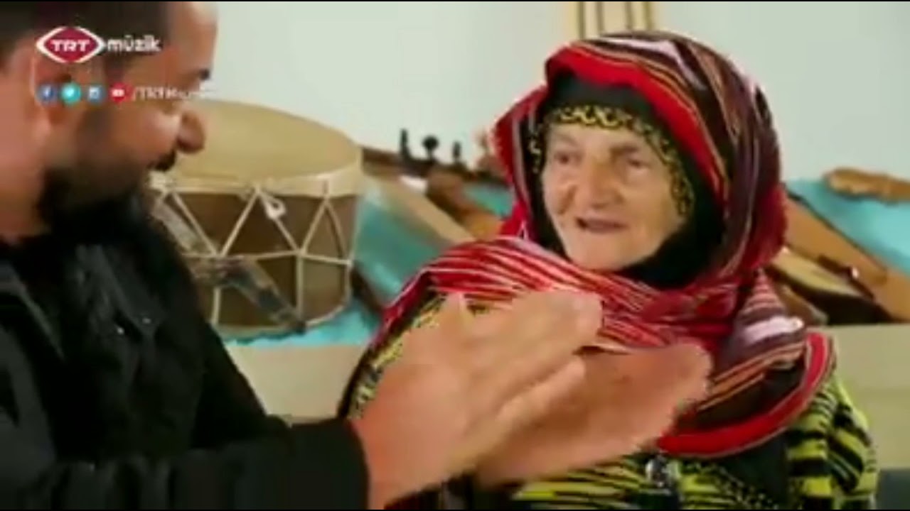 GİRESUN GÖRELE'Lİ FENOMEN ŞAZİYE NİNE'DEN ATMA TÜRKÜLER