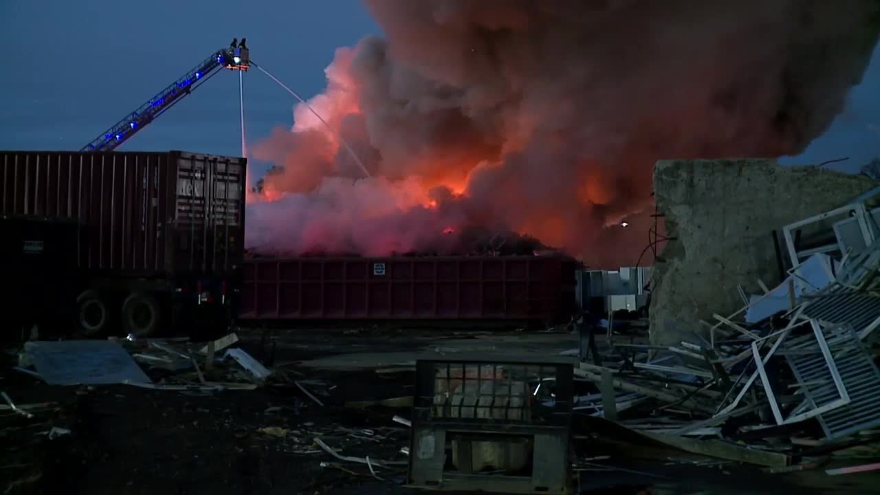 WATCH: Crews battle large fire at scrapyard in SW Detroit - YouTube