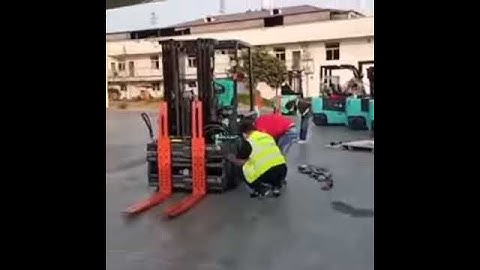 single double pallet handler