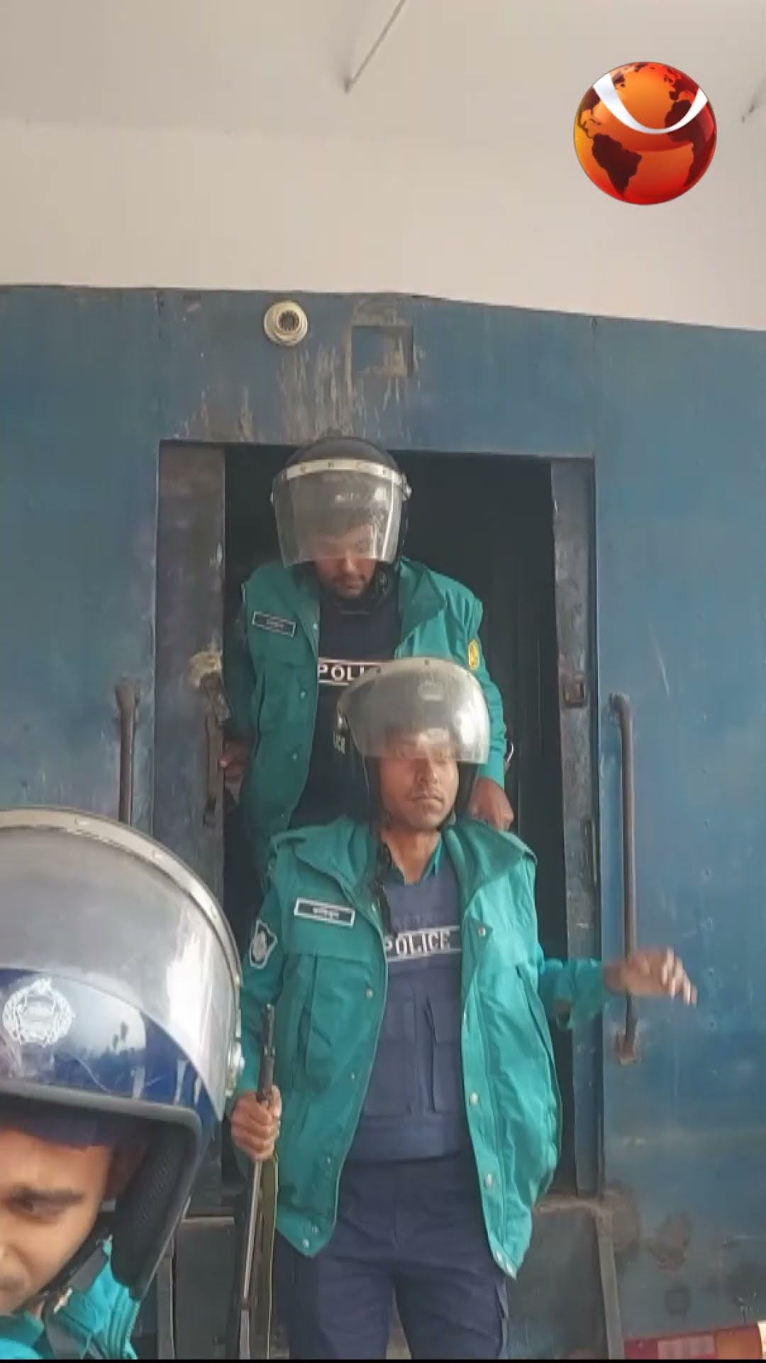 অ*প*হ*র*ণ ও ধ*র্ষ*ণ সহযোগিতা মামলায় সাবেক ভূমিমন্ত্রী নারায়ন রিমান্ডে