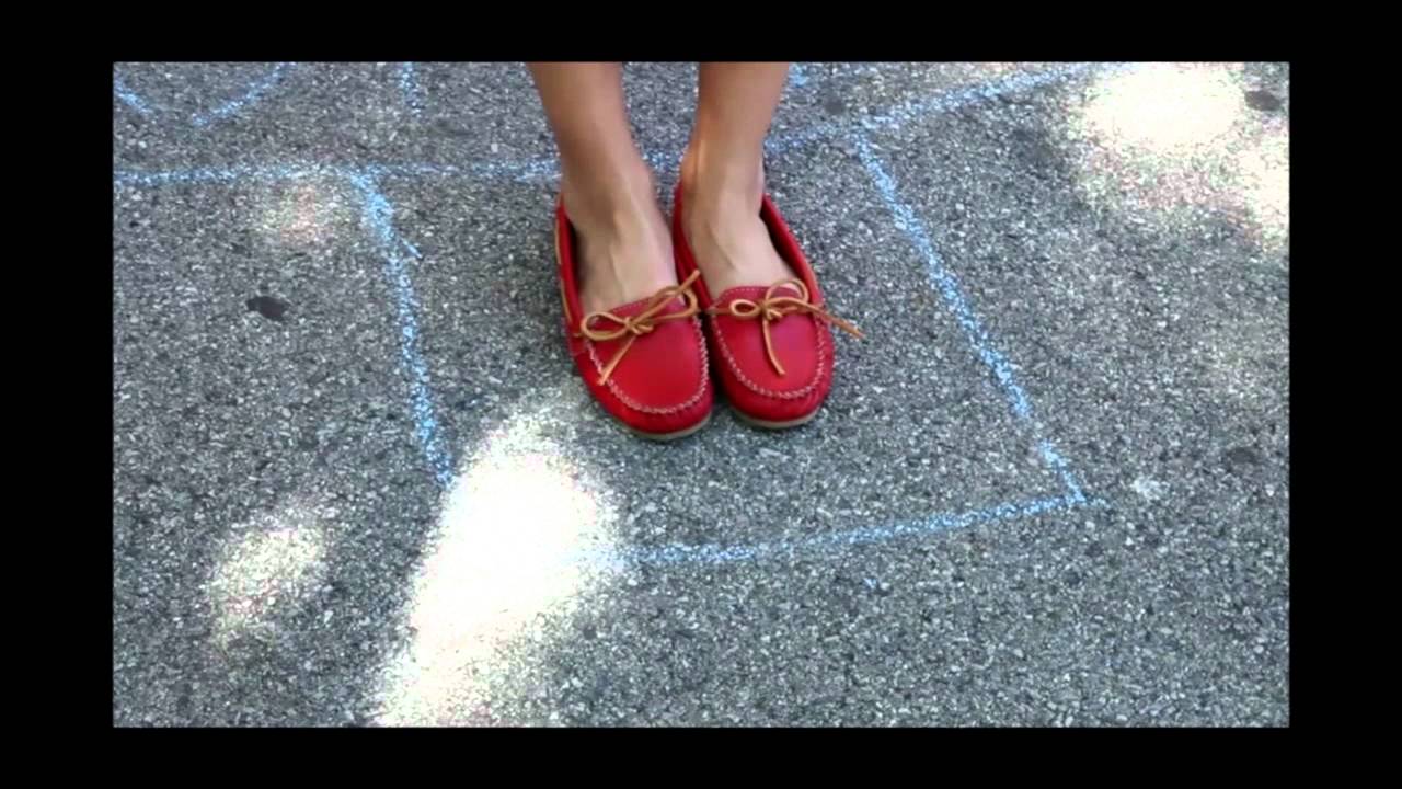 minnetonka sandals near me