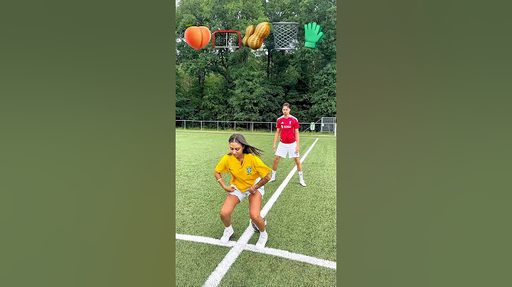 FOOTBALL WITH EMOJIS!🍑🥅🥜🗑️🧤