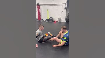 How to berimbolo if balding like me. #bolo #berimbolo #bjj  #jiujitsu