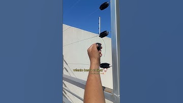 Nos dimos toques con una cerca electrica al intentar cortar un hilo de prueba #electric #electrician