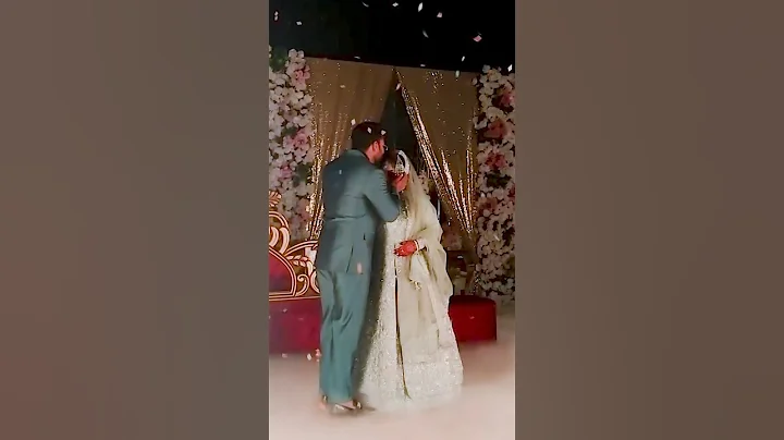 Romantic Couple Kiss 😘 #shorts