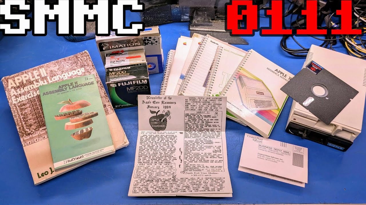 その他 Apple Development Tools CD Series 0111 Apple II goodies including clone floppy drives and rare