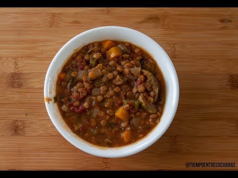 Video: Sopa De Lentejas En Una Olla De Cocción Lenta
