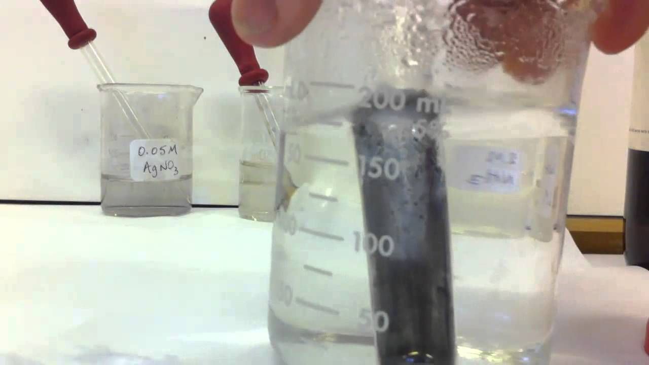 Tollen's Reagent to identify Aldehydes. YouTube