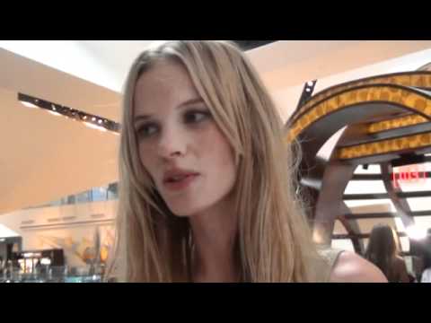 2012 SI Swimsuit model Anne V interview