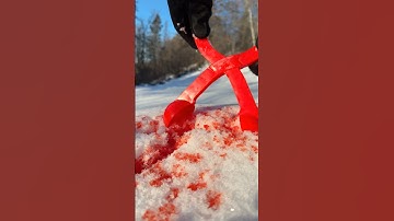 How to make a PERFECT RED SNOWBALL this WINTER!!! #shorts